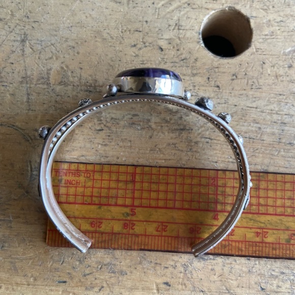 Artisan handmade Charoite cuff bracelet - Picture 7 of 7